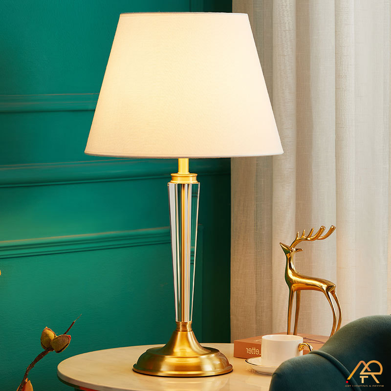 Đèn bàn thân đồng pha lê cao cấp ART2015