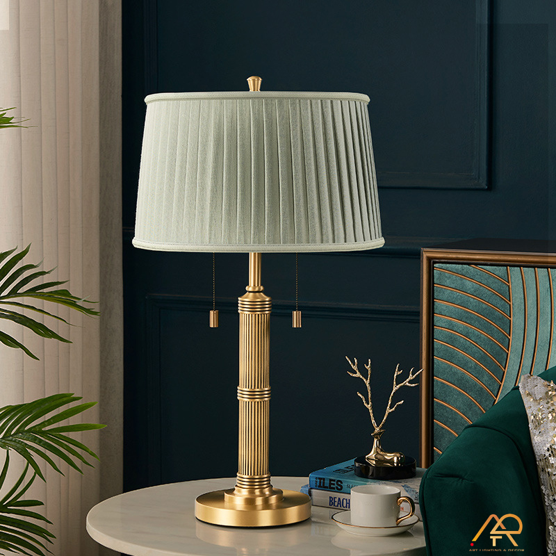 Đèn để bàn bằng đồng cao cấp ART-2012