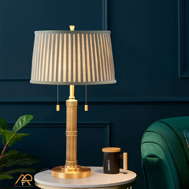 Đèn để bàn bằng đồng cao cấp ART-2012