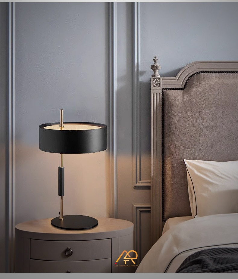 Đèn bàn phong cách bắc âu ART-2018